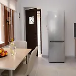 Apolafsi 1new With Kitchen Hriszí Aktí Haniá